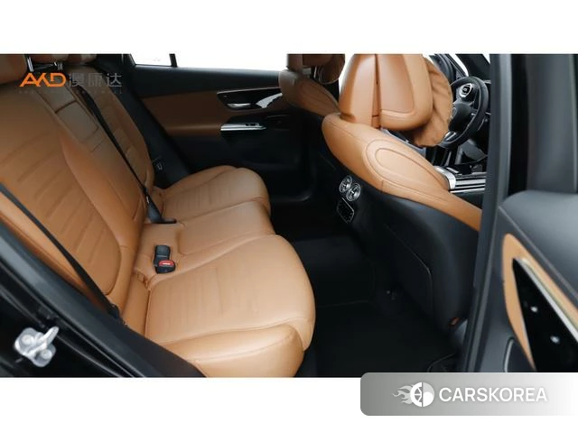 Mercedes-Benz GLC 2024 Черный из Китая, фото 3