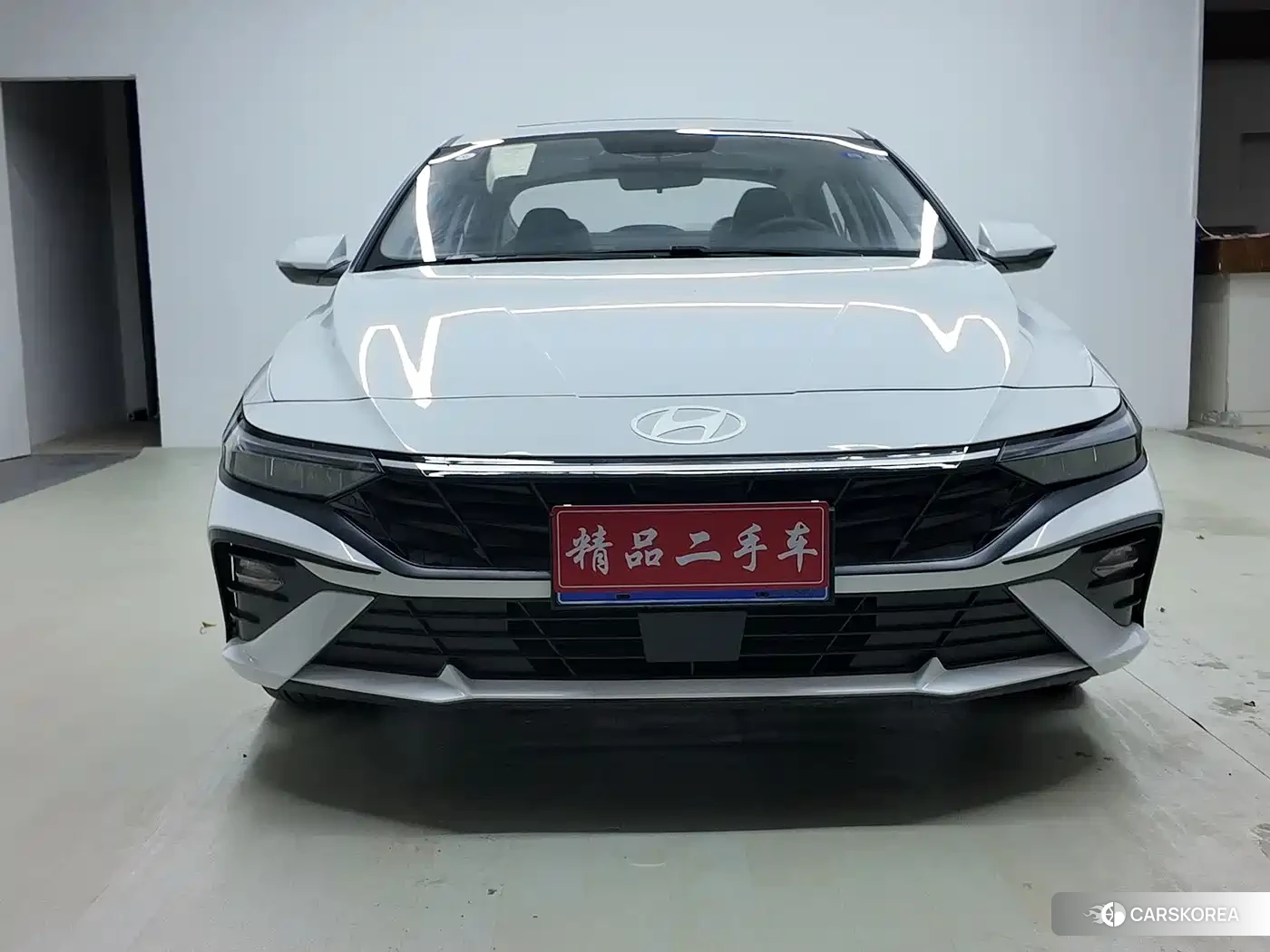 Hyundai Elantra 2025 Белый из Китая, фото 3