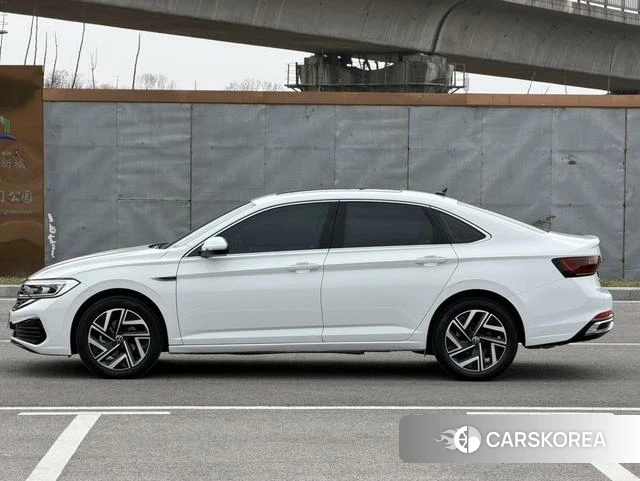 Volkswagen Sagitar id 4254557 из Китая 12