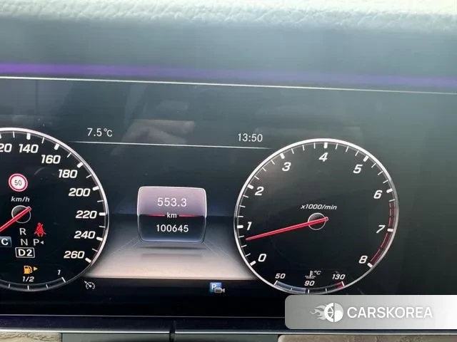 Mercedes-Benz E-Class W213 2018 Серый из Кореи, фото 5