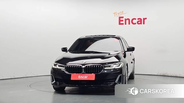 BMW 5 Series (G30) id 4579619 из Кореи 13
