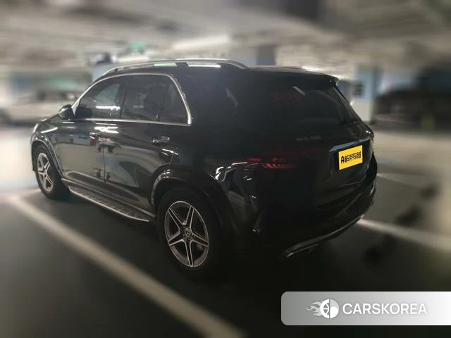 Mercedes-Benz GLE (import) 2024 Черный из Китая, фото 3