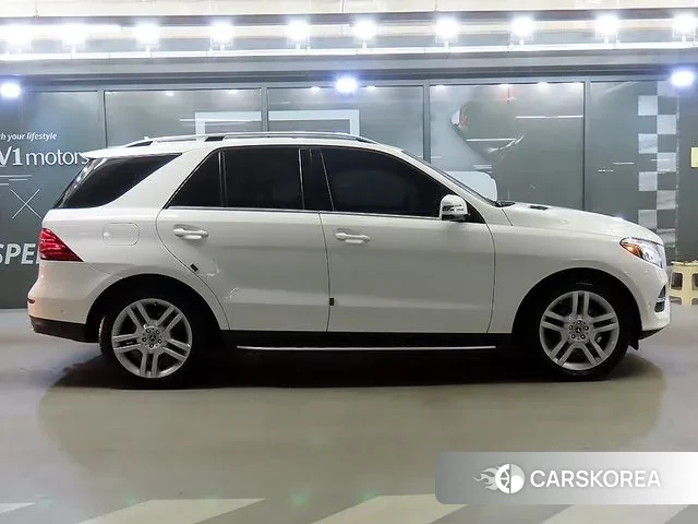 Mercedes-Benz GLE - Class W166 id 3474689 из Кореи 13