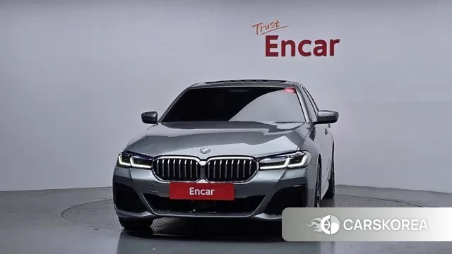 BMW 5 Series (G30) id 3420914 из Кореи 13