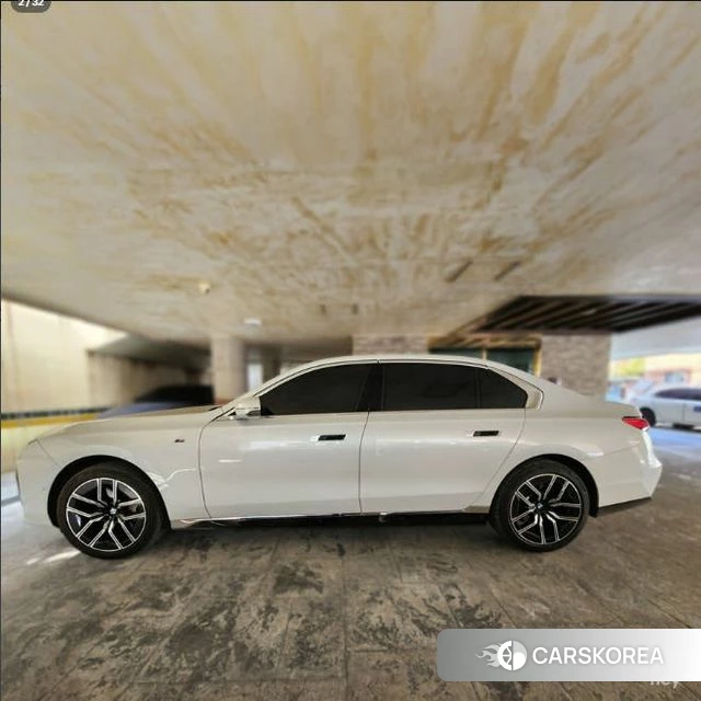 BMW 7 Series (G70) 2024 Белый из Кореи, фото 6