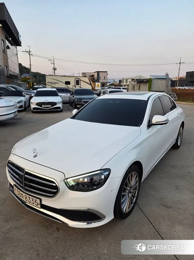 Mercedes-Benz E-Class W213 2022 Белый из Кореи, фото 4