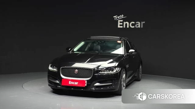 Jaguar XE id 3813932 из Кореи 13