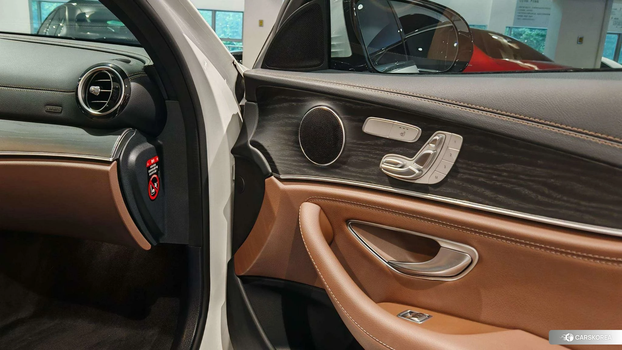 Mercedes-Benz E-class id 4487476 из Китая 9