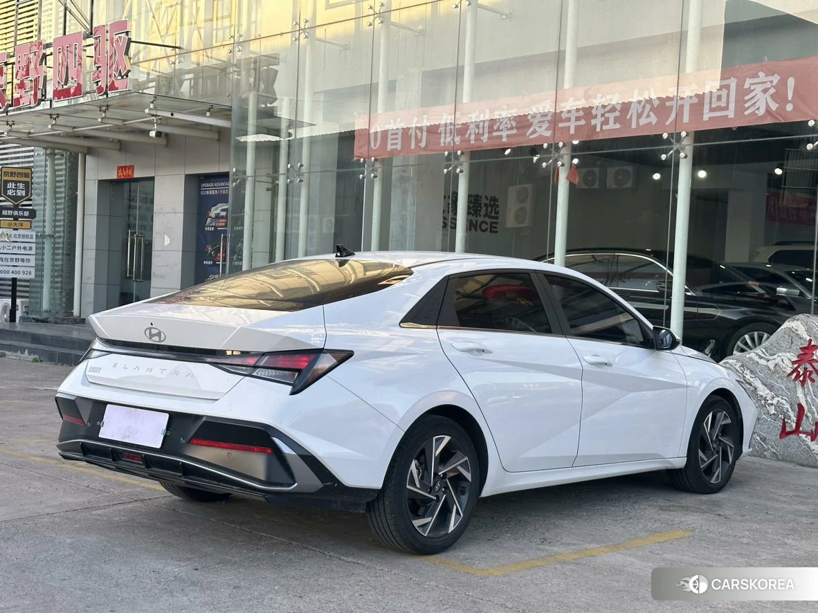 Hyundai Elantra id 4441102 из Китая 9