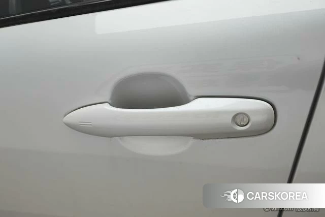 Toyota Fenglanda id 4301240 из Китая 17