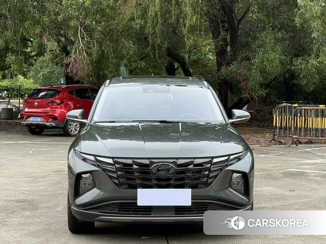 Hyundai Tucson 2022 Темно-серый из Китая, фото 3