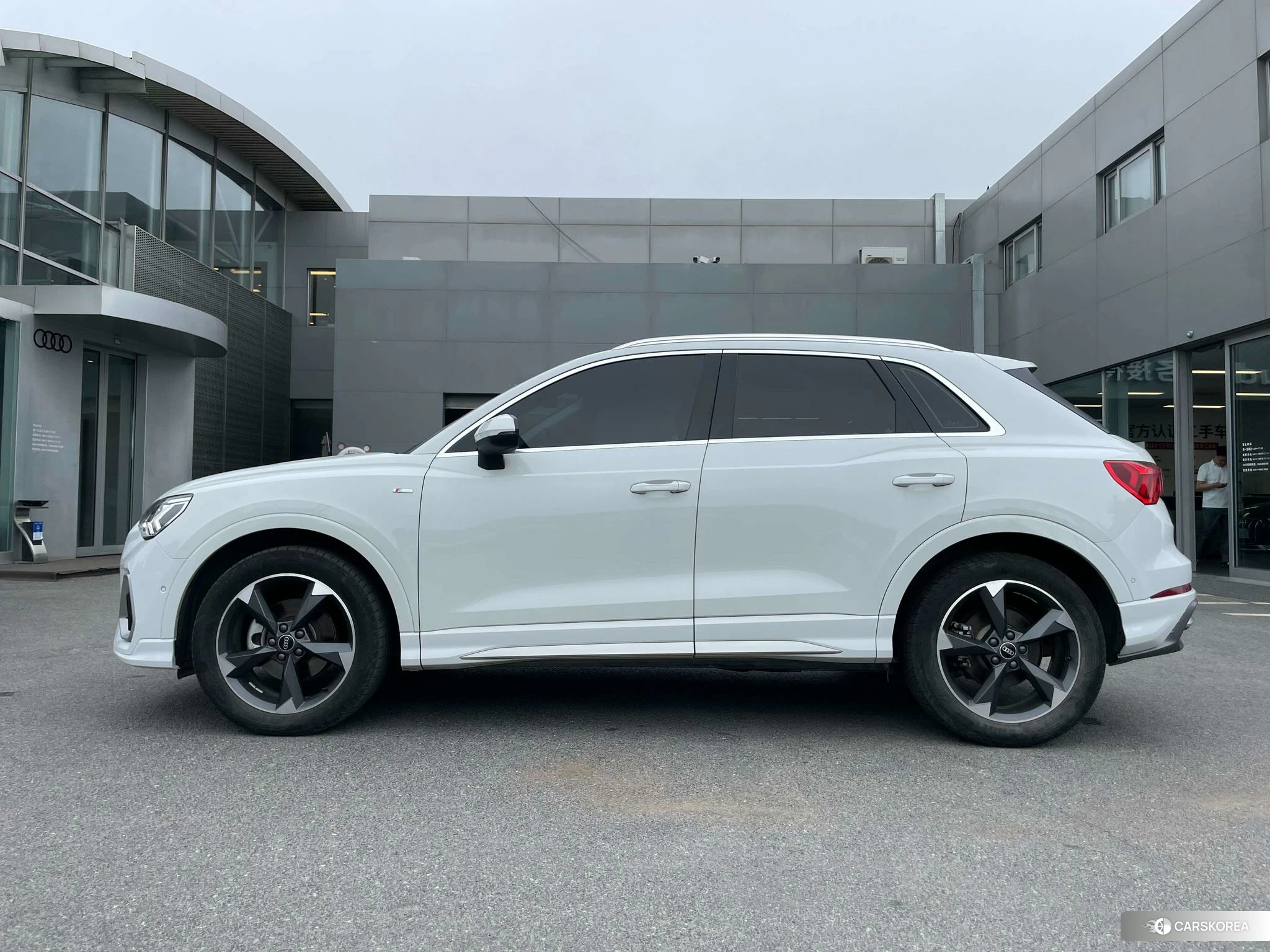 Audi Q3 2021 Белый из Китая, фото 4