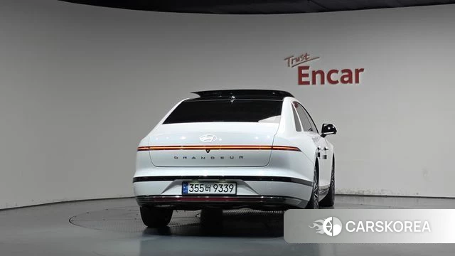 Hyundai Grandeur Hybrid (GN7) id 4879951 из Кореи 23