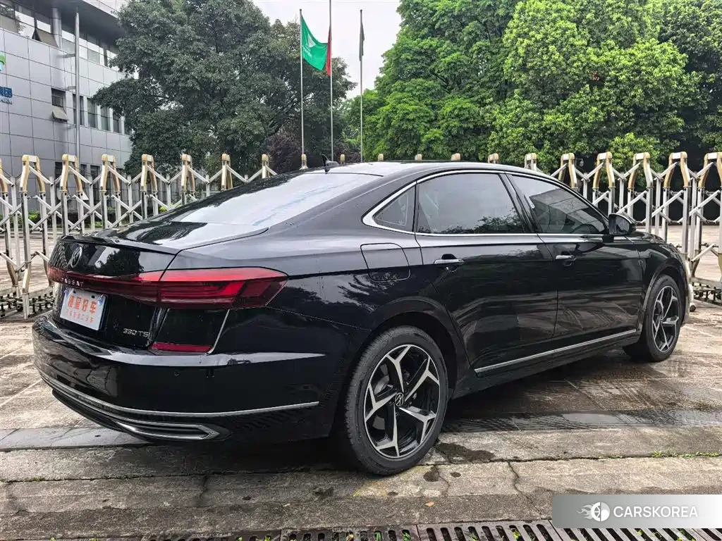Volkswagen Passat id 4538857 из Китая 13