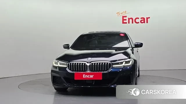 BMW 5 Series (G30) id 3530299 из Кореи 13