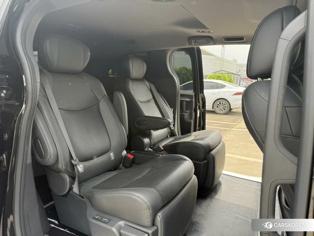 Toyota Saina 2021 Черный из Китая, фото 3