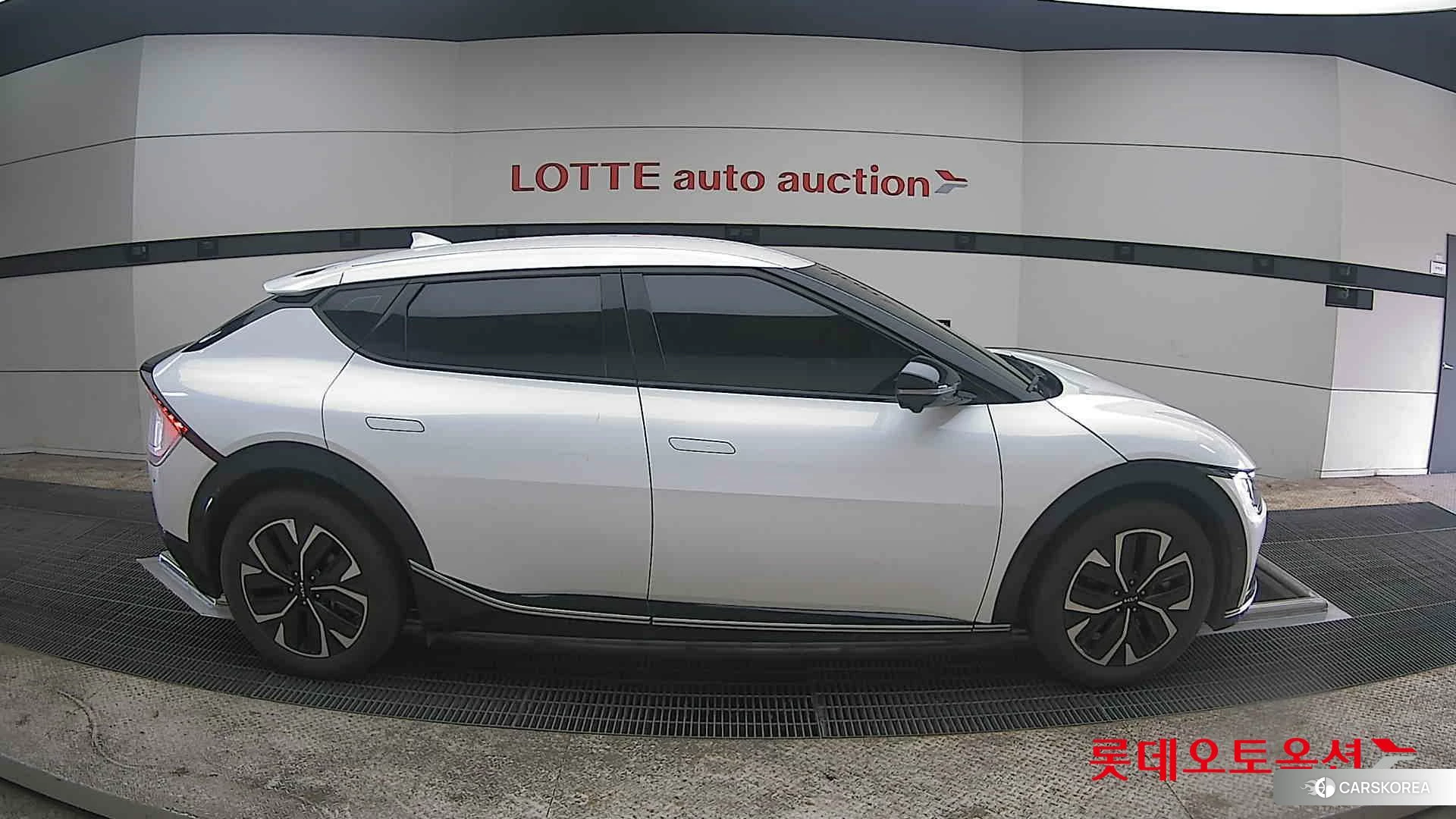 Kia EV6 id 3875716 из Кореи 23