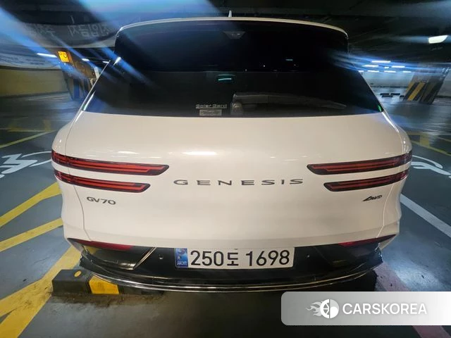 Genesis GV70 2025 Белый из Кореи, фото 3