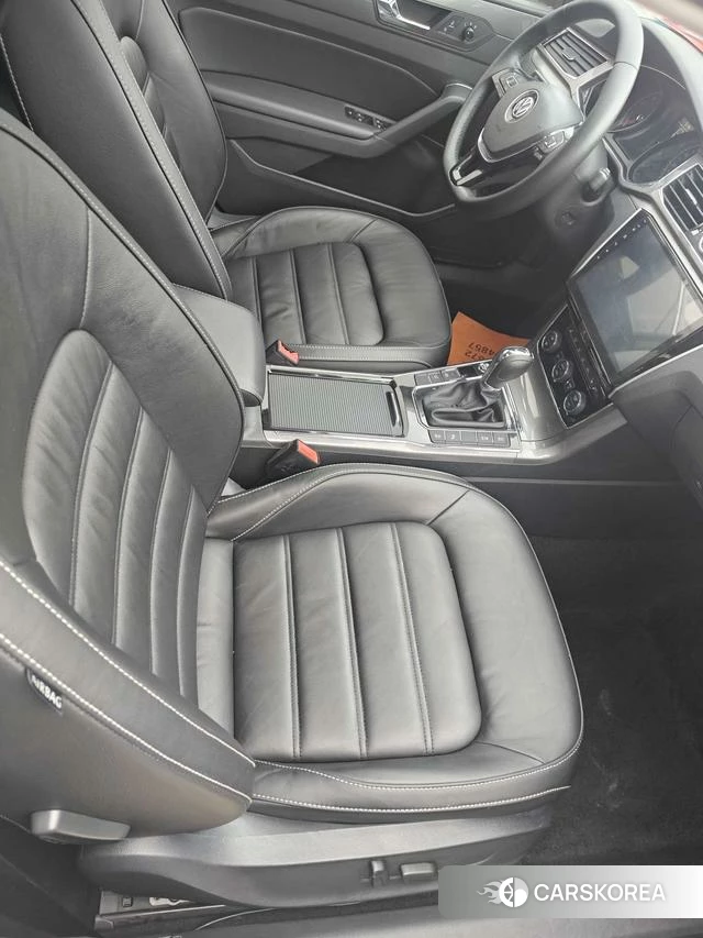 Volkswagen Passat 2018 Черный из Китая, фото 3