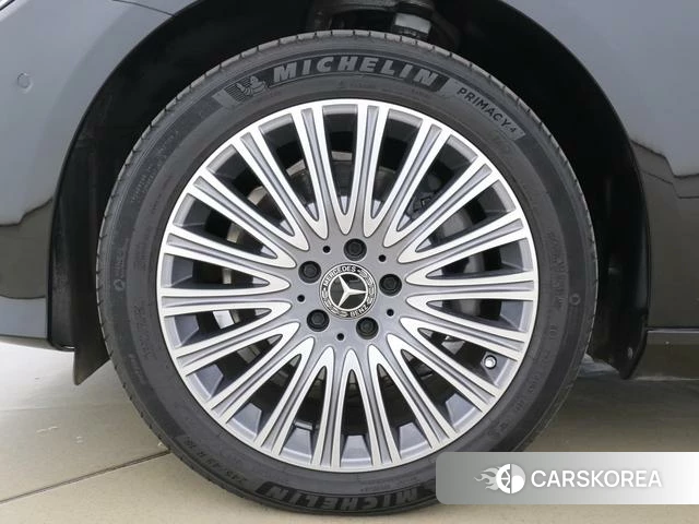 Mercedes-Benz E-class id 4263491 из Китая 9