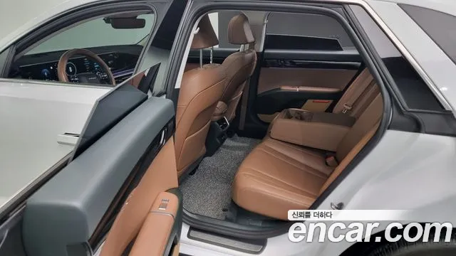 Hyundai Grandeur (GN7) id 2618225 из Кореи 13