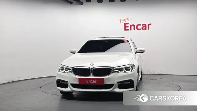 BMW 5 Series (G30) id 3773287 из Кореи 13