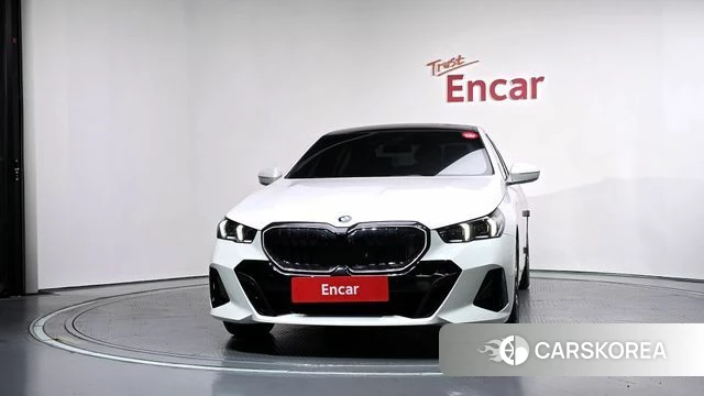 BMW 5 Series (G60) id 4783398 из Кореи 23