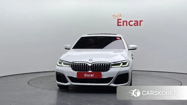 BMW 5 Series (G30) id 3707226 из Кореи 13