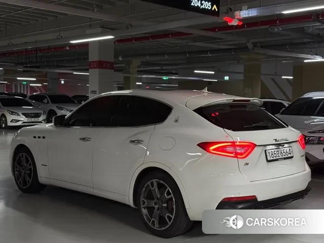 Maserati Levante id 3514759 из Кореи 9
