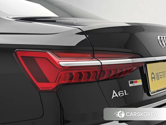 Audi A6L id 4209256 из Китая 13