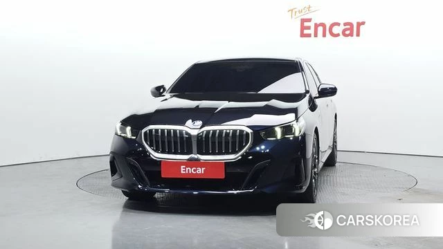 BMW 5 Series (G60) id 4623067 из Кореи 23