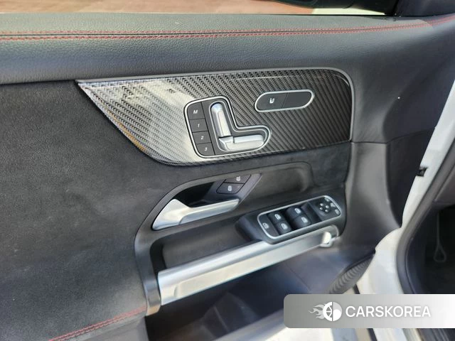 Mercedes-Benz GLB-Class X247 2021 Белый из Кореи, фото 3