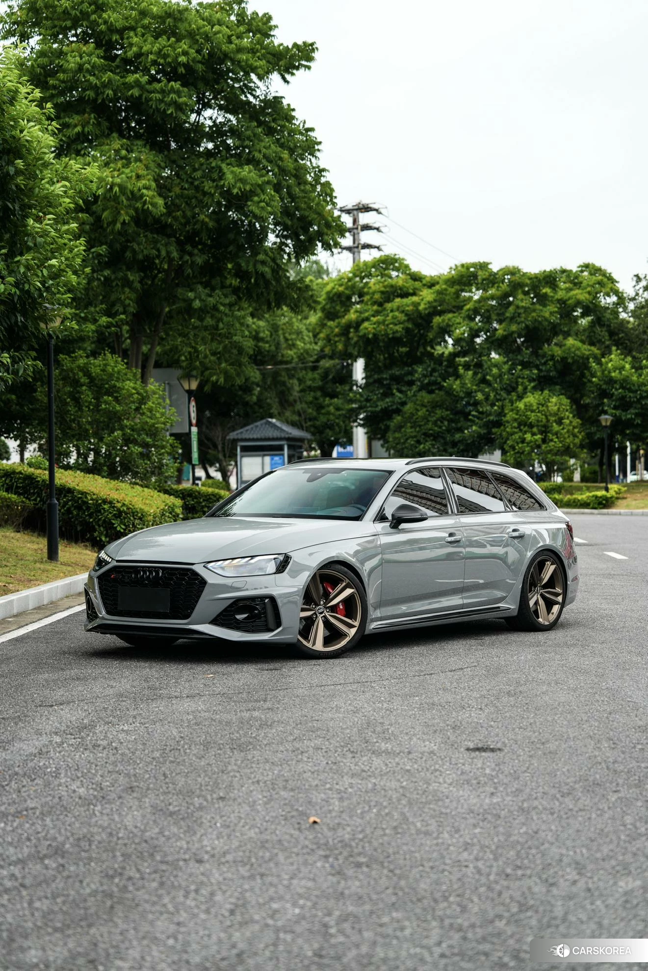 Audi RS 4 2021 Темно-серый из Китая, фото 3