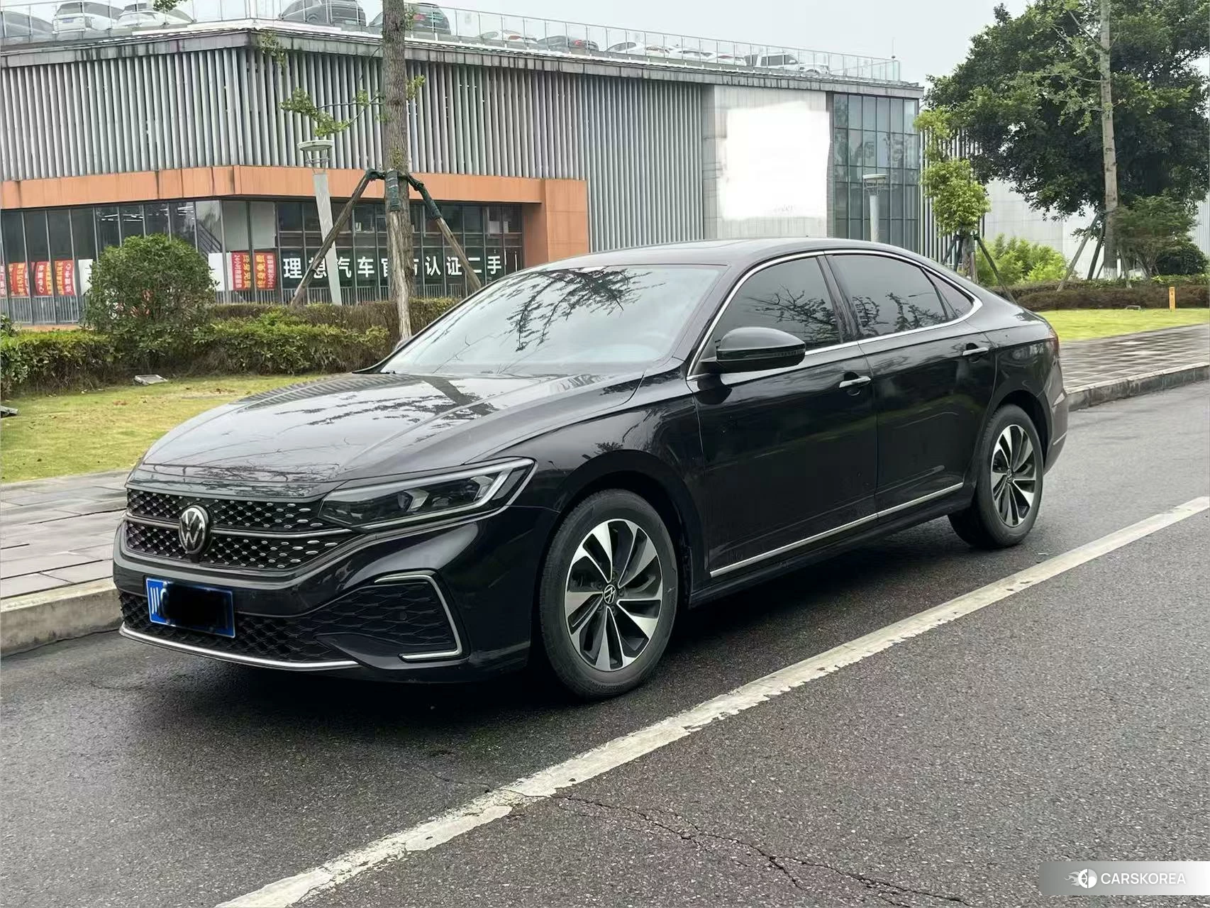 Volkswagen Passat 2023 Черный из Китая, фото 4