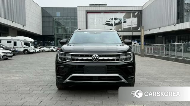 Volkswagen Tourang 2023 Черный из Китая, фото 3