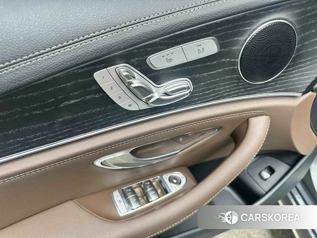 Mercedes-Benz E-class id 4260866 из Китая 10