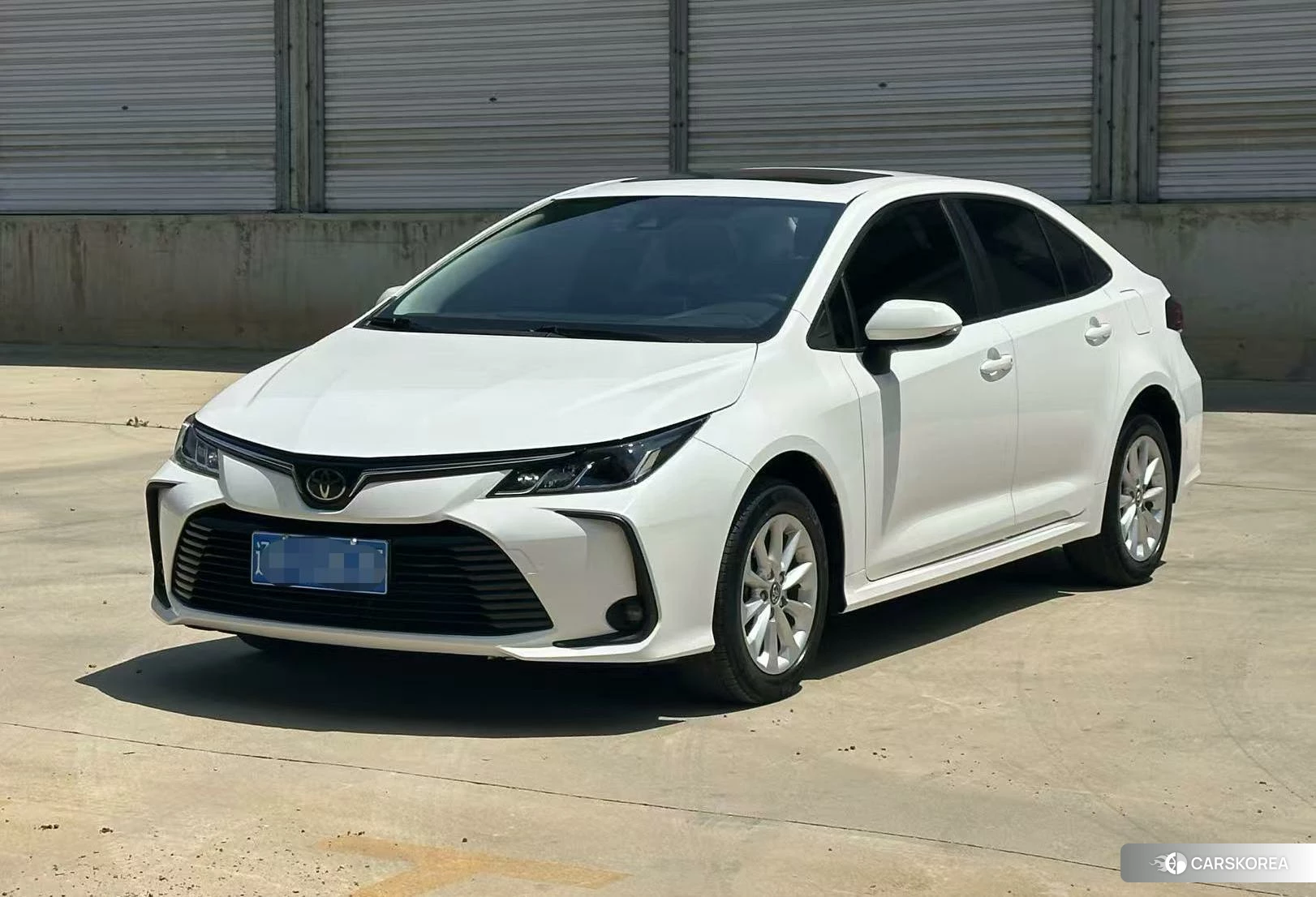 Toyota Corolla 2021 Белый из Китая, фото 3