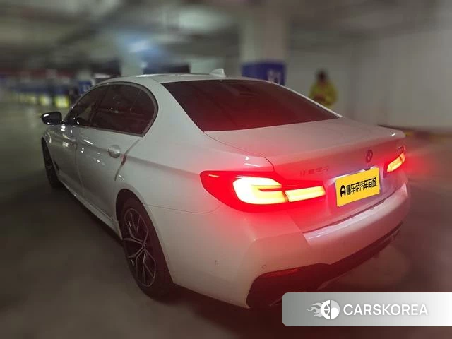 BMW 5 series 2023 Белый из Китая, фото 3