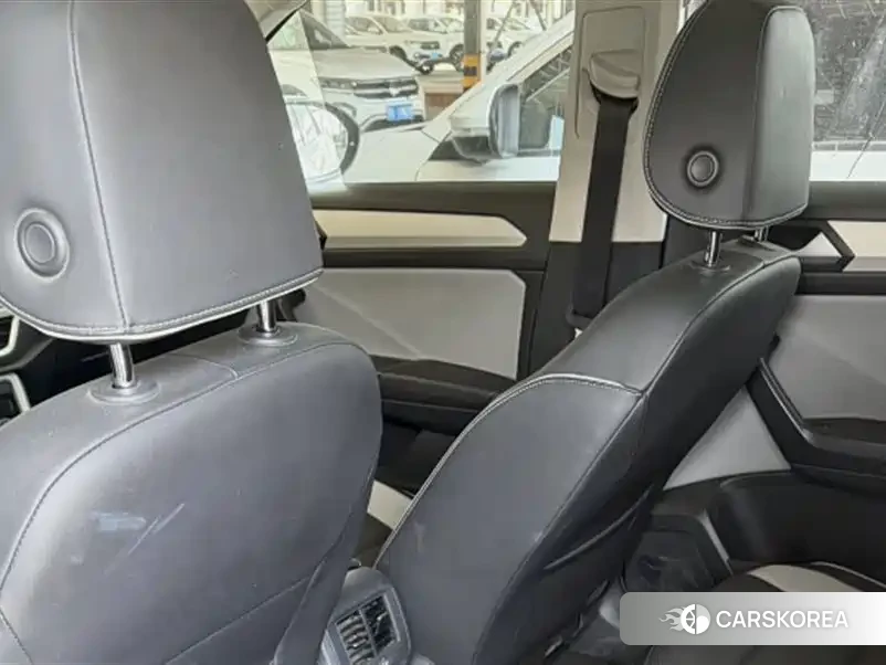 Volkswagen T-Roc 2024 Белый из Китая, фото 3