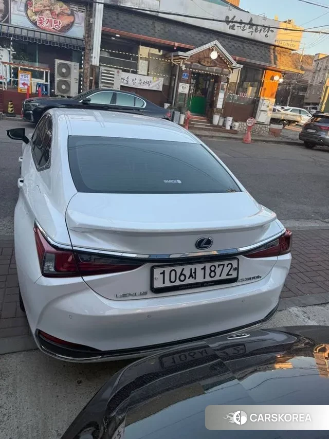 Lexus ES300h 7th generation 2020 Белый из Кореи, фото 3