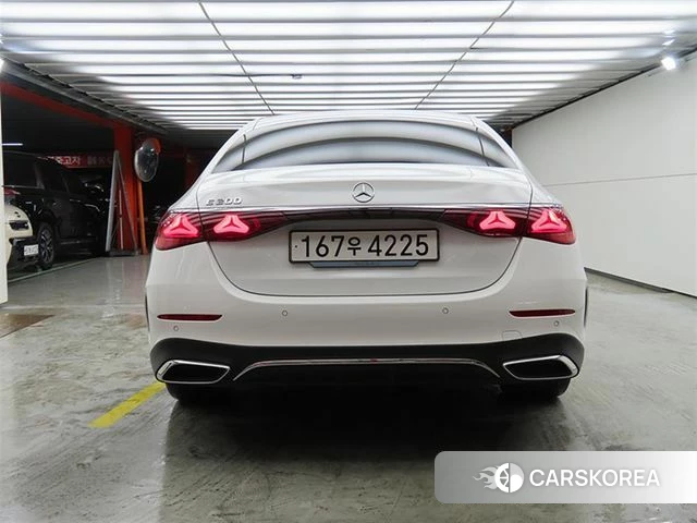 Mercedes-Benz E-Class W214 id 4607359 из Кореи 13
