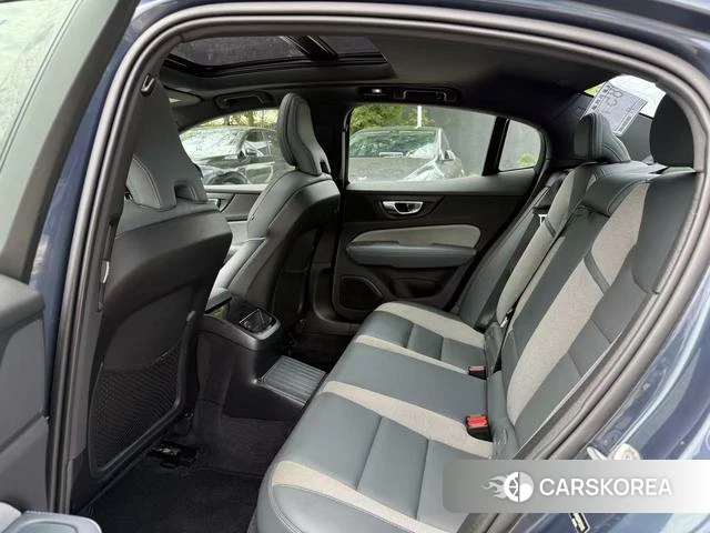 Volvo S60 PHEV id 4238356 из Китая 10