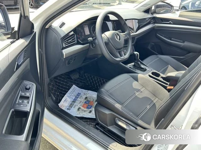 Volkswagen Bora 2021 Белый из Китая, фото 3