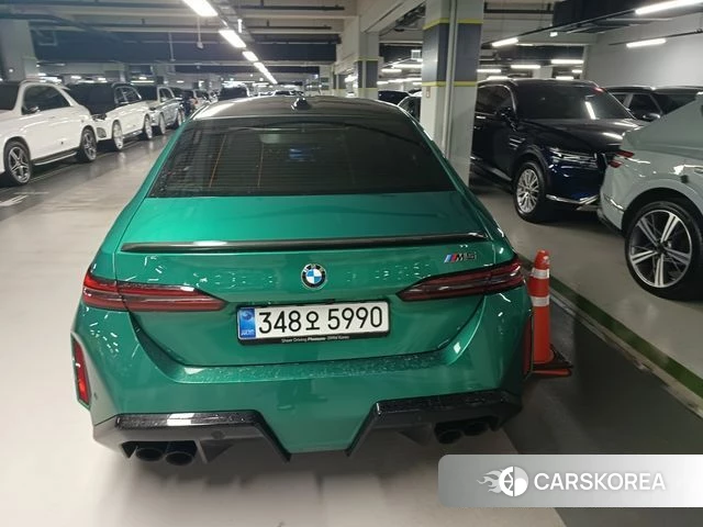 BMW M5 (G90) 2025 Зеленый из Кореи, фото 3
