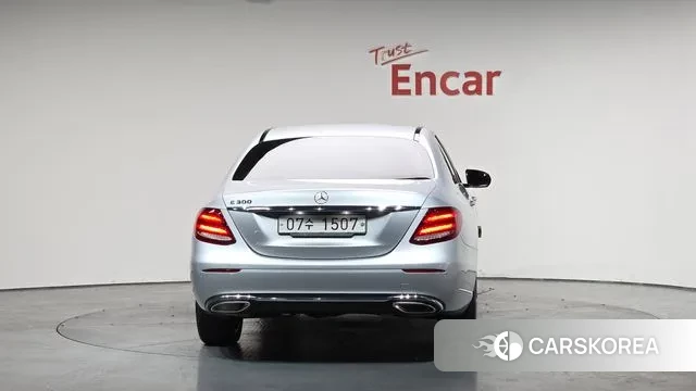 Mercedes-Benz E-Class W213 id 3563323 из Кореи 13