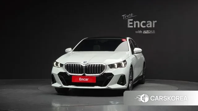 BMW 5 Series (G60) id 3544283 из Кореи 13