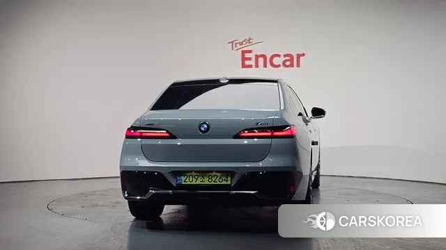 BMW 7 Series (G70) id 3571459 из Кореи 13