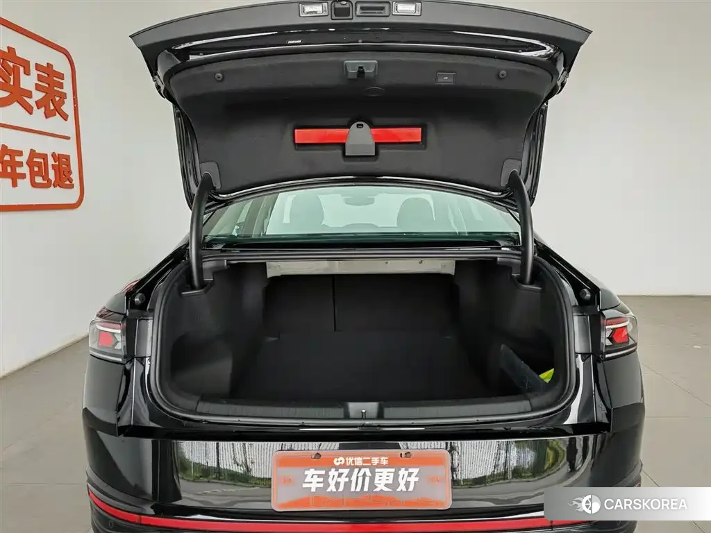 Volkswagen Magotan id 4553930 из Китая 17