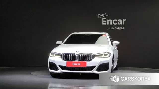 BMW 5 Series (G30) id 3059862 из Кореи 13