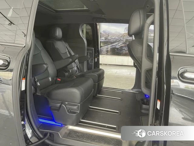 Toyota Grevia 2024 Черный из Китая, фото 3